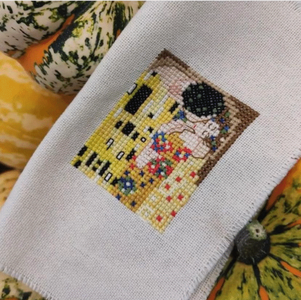 MINI MASTERPIECES- The cross stitch ebook. More than 70 mini cross-stitch patterns are the most famous paintings! Van Gogh, Matisse, Klimt, Degas, and more! This is an Instant Download Ebook PDF. NO physical item will be shipped to you. Download and print or view in your iPad, phone, or computer.